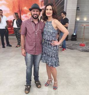 Fátima Bernardes feet photo thumbnail