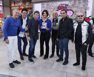 Fátima Bernardes feet photo thumbnail