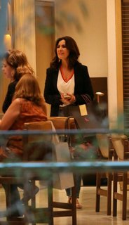 Fátima Bernardes feet photo thumbnail