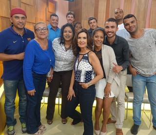 Fátima Bernardes feet photo thumbnail