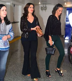 Fátima Bernardes feet photo thumbnail