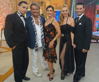 Fátima Bernardes feet photo thumbnail