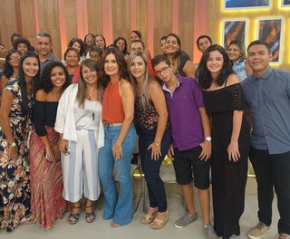 Fátima Bernardes feet photo thumbnail