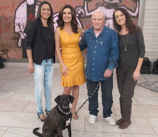 Fátima Bernardes feet photo thumbnail