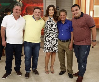 Fátima Bernardes feet photo thumbnail