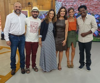 Fátima Bernardes feet photo thumbnail