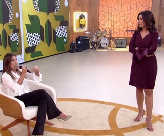 Fátima Bernardes feet photo thumbnail