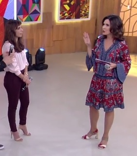 Fátima Bernardes feet photo thumbnail