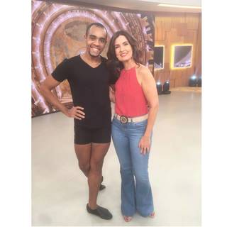 Fátima Bernardes feet photo thumbnail