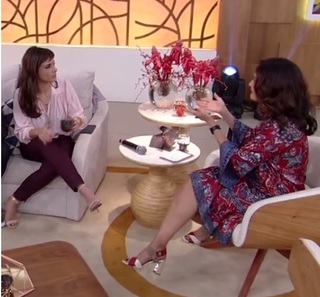 Fátima Bernardes feet photo thumbnail