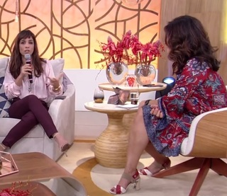 Fátima Bernardes feet photo thumbnail