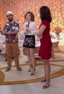 Fátima Bernardes feet photo thumbnail