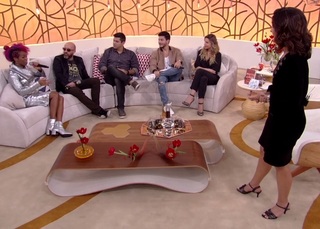 Fátima Bernardes feet photo thumbnail