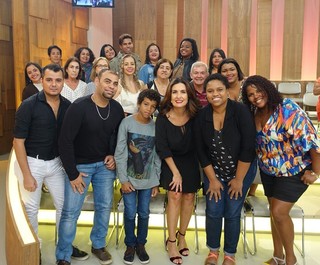 Fátima Bernardes feet photo thumbnail