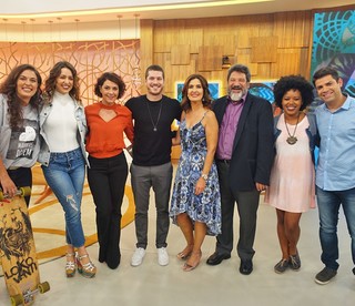 Fátima Bernardes feet photo thumbnail