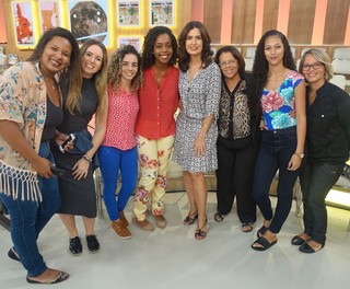 Fátima Bernardes feet photo thumbnail