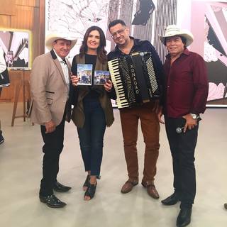 Fátima Bernardes feet photo thumbnail