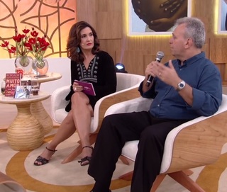 Fátima Bernardes feet photo thumbnail