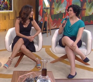 Fátima Bernardes feet photo thumbnail