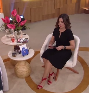 Fátima Bernardes feet photo thumbnail