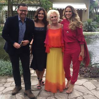 Fátima Bernardes feet photo thumbnail