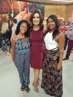 Fátima Bernardes feet photo thumbnail