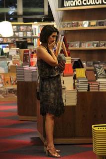 Fátima Bernardes feet photo thumbnail