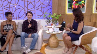 Fátima Bernardes feet photo thumbnail