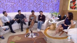 Fátima Bernardes feet photo thumbnail