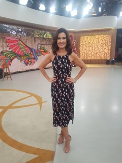Fátima Bernardes feet photo thumbnail