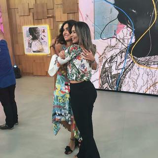 Fátima Bernardes feet photo thumbnail