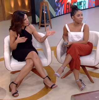 Fátima Bernardes feet photo thumbnail