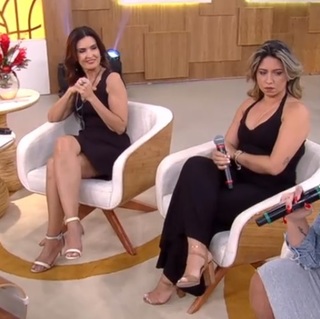 Fátima Bernardes feet photo thumbnail