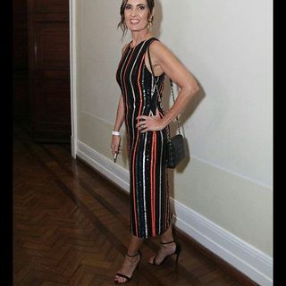 Fátima Bernardes feet photo thumbnail