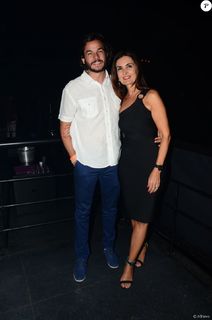 Fátima Bernardes feet photo thumbnail