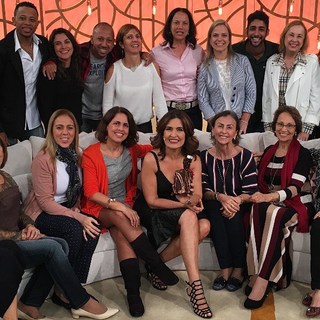 Fátima Bernardes feet photo thumbnail