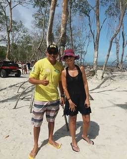 Fátima Bernardes feet photo thumbnail