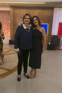 Fátima Bernardes feet photo thumbnail