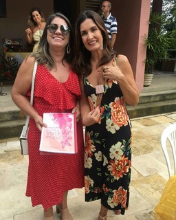 Fátima Bernardes feet photo thumbnail