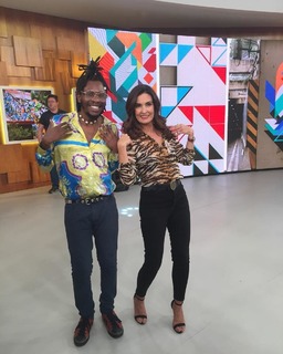 Fátima Bernardes feet photo thumbnail