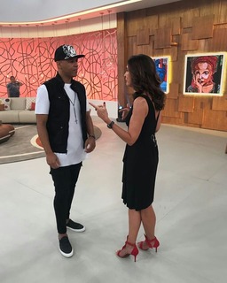 Fátima Bernardes feet photo thumbnail