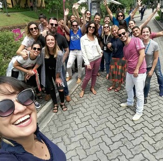 Fátima Bernardes feet photo thumbnail