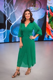 Fátima Bernardes feet photo thumbnail