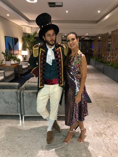 Fátima Bernardes feet photo thumbnail