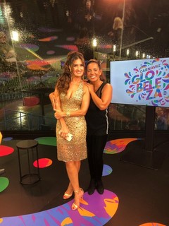 Fátima Bernardes feet photo thumbnail