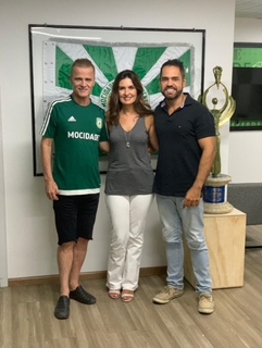 Fátima Bernardes feet photo thumbnail