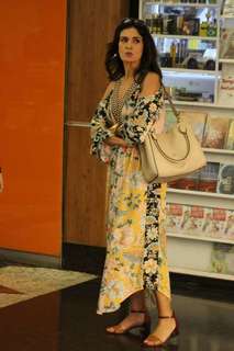 Fátima Bernardes feet photo thumbnail