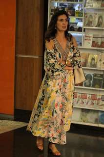 Fátima Bernardes feet photo thumbnail