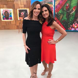 Fátima Bernardes feet photo thumbnail