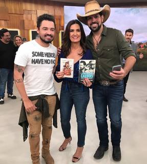 Fátima Bernardes feet photo thumbnail